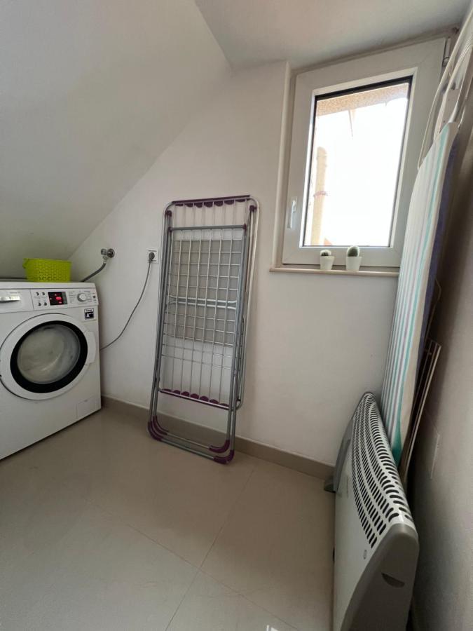 Apartamentos Maria De Lucia - Piso A Arou Exteriör bild